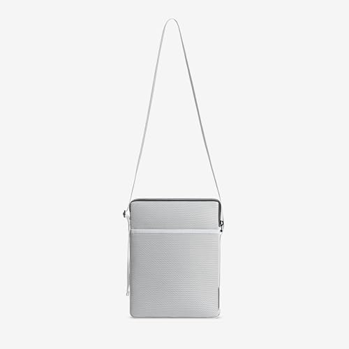 teenage-engineering-ep-133-k-o-ii-soft-bag-tragetasche-silber-grau-200x260x20-mm image 6