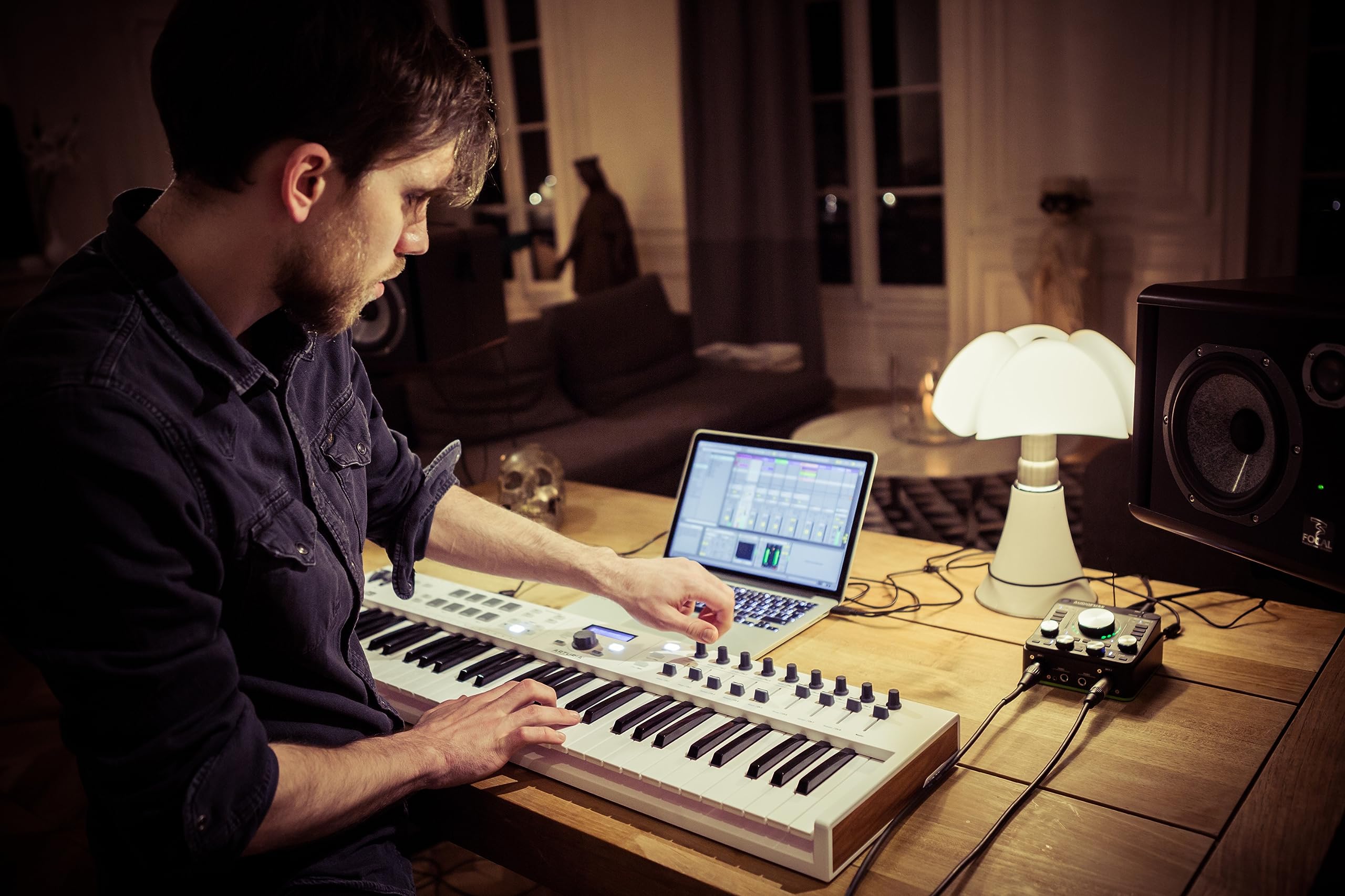 arturia-keylab-essential-61-mk3-white-midi-keyboard-61-tasten image 4
