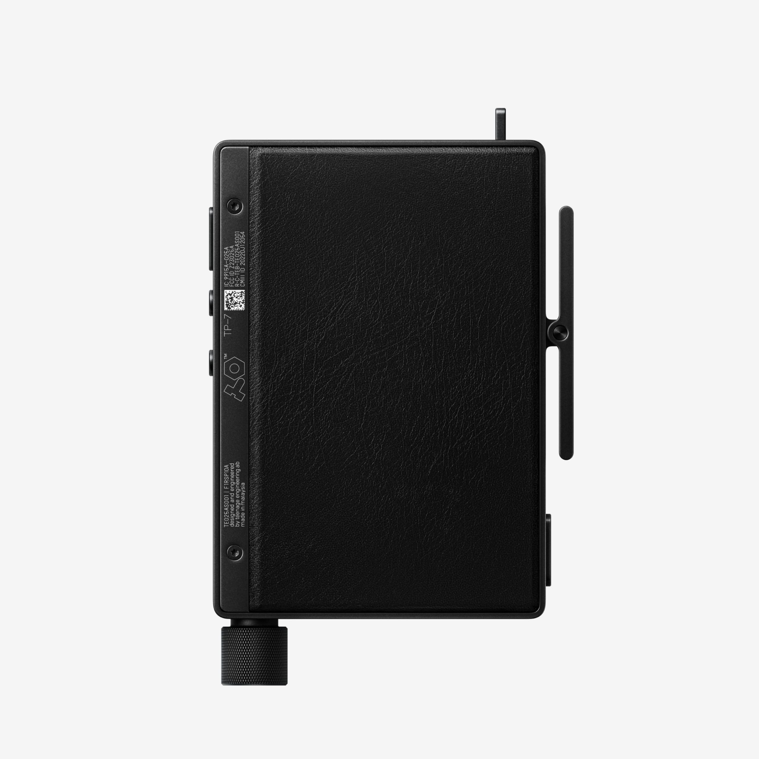 teenage-engineering-tp-7-portabler-audio-recorder-black-128-gb-usb-c-bluetooth image 2