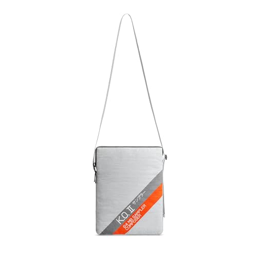 teenage-engineering-ep-133-k-o-ii-soft-bag-tragetasche-silber-grau-200x260x20-mm image 4