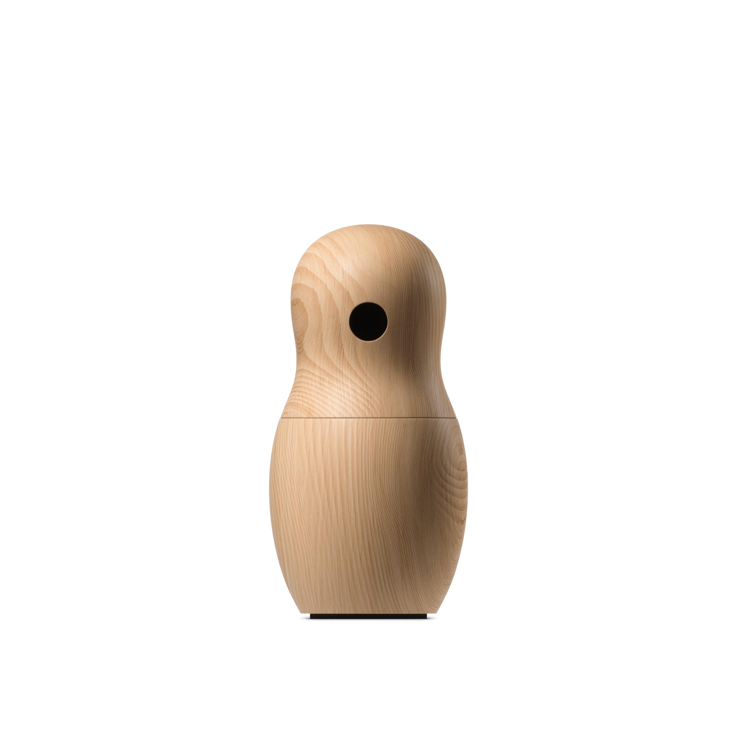 teenage-engineering-ch-8-olga-chorsingende-holzpuppe-mit-lautsprecher image 1